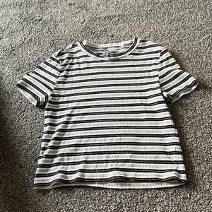 Women’s H&M t-shirt